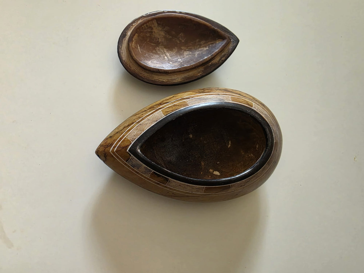Boîte à bijoux & Vide-poche gravée "Goutte" en talc du Niger
