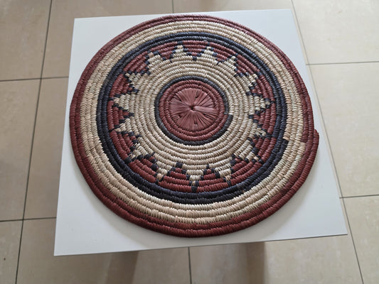 Set de table / Dessous de plat tressé 33 cm – Motifs Géométriques Terracotta & Ébène